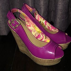 Womens size 6 Candie’s
